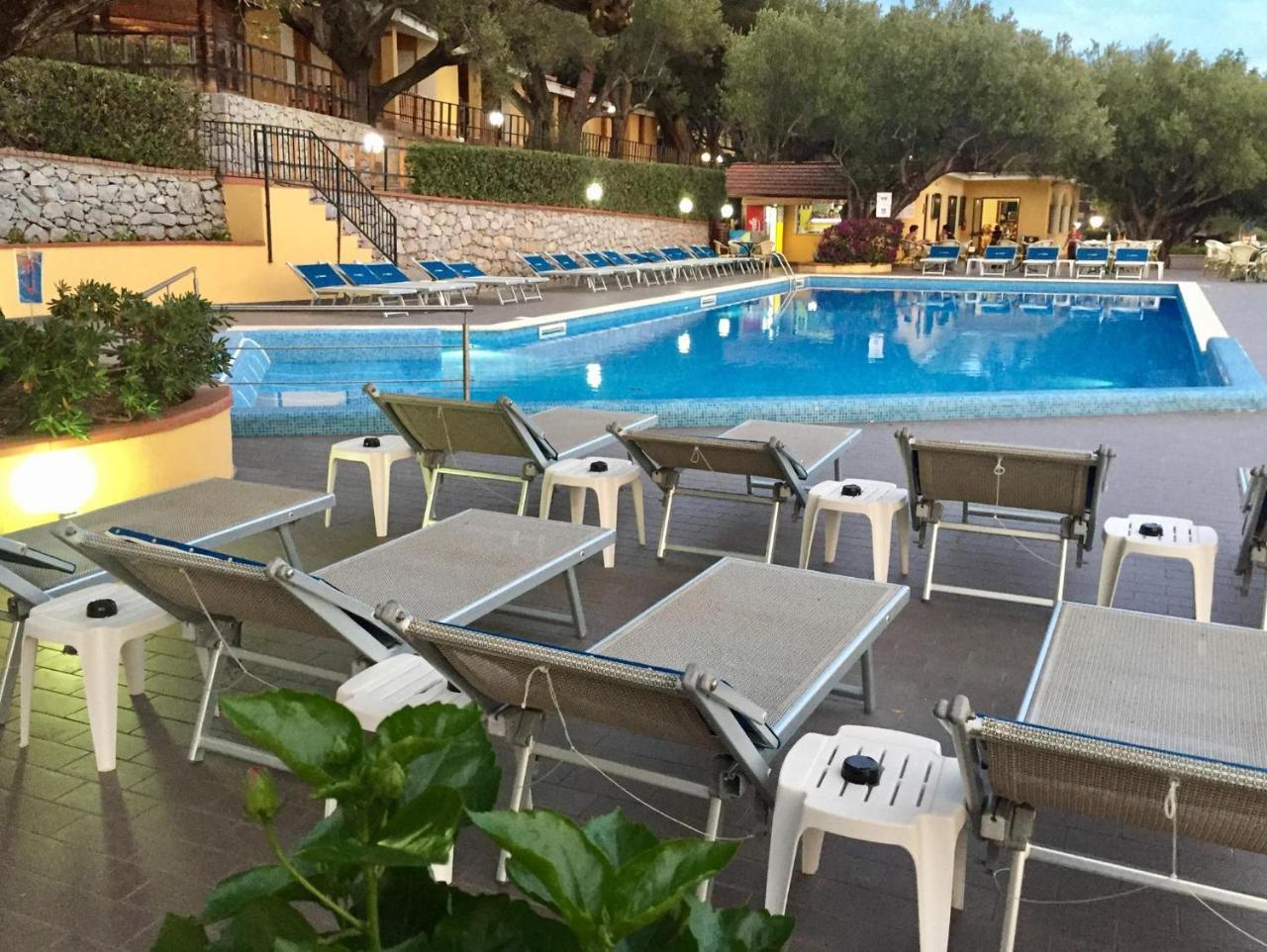 Villaggio Turistico La Fenosa Village de vacances Marina di Camerota